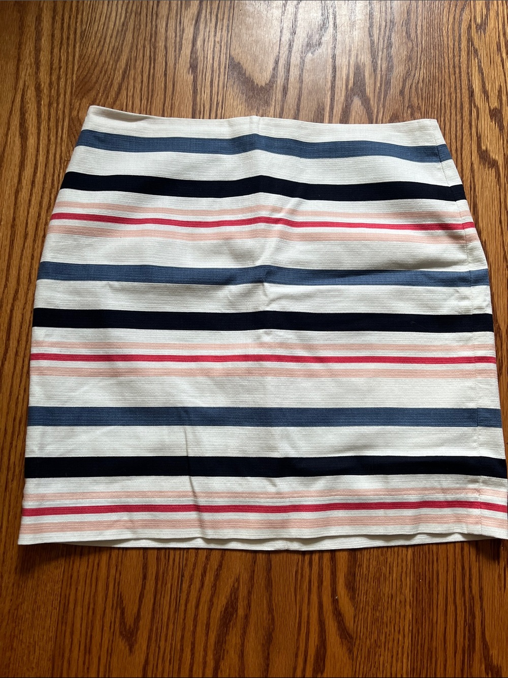 Ann Taylor Maritime Cotton Summer Skirt Size 8 Blue White Pinks